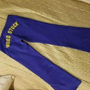 Woodstock sweats!  Check out rear ❤